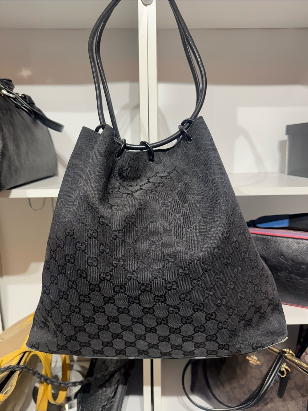 Gucci 1999 GG Black Patterned Shoulder Bag - Picture 4 of 7